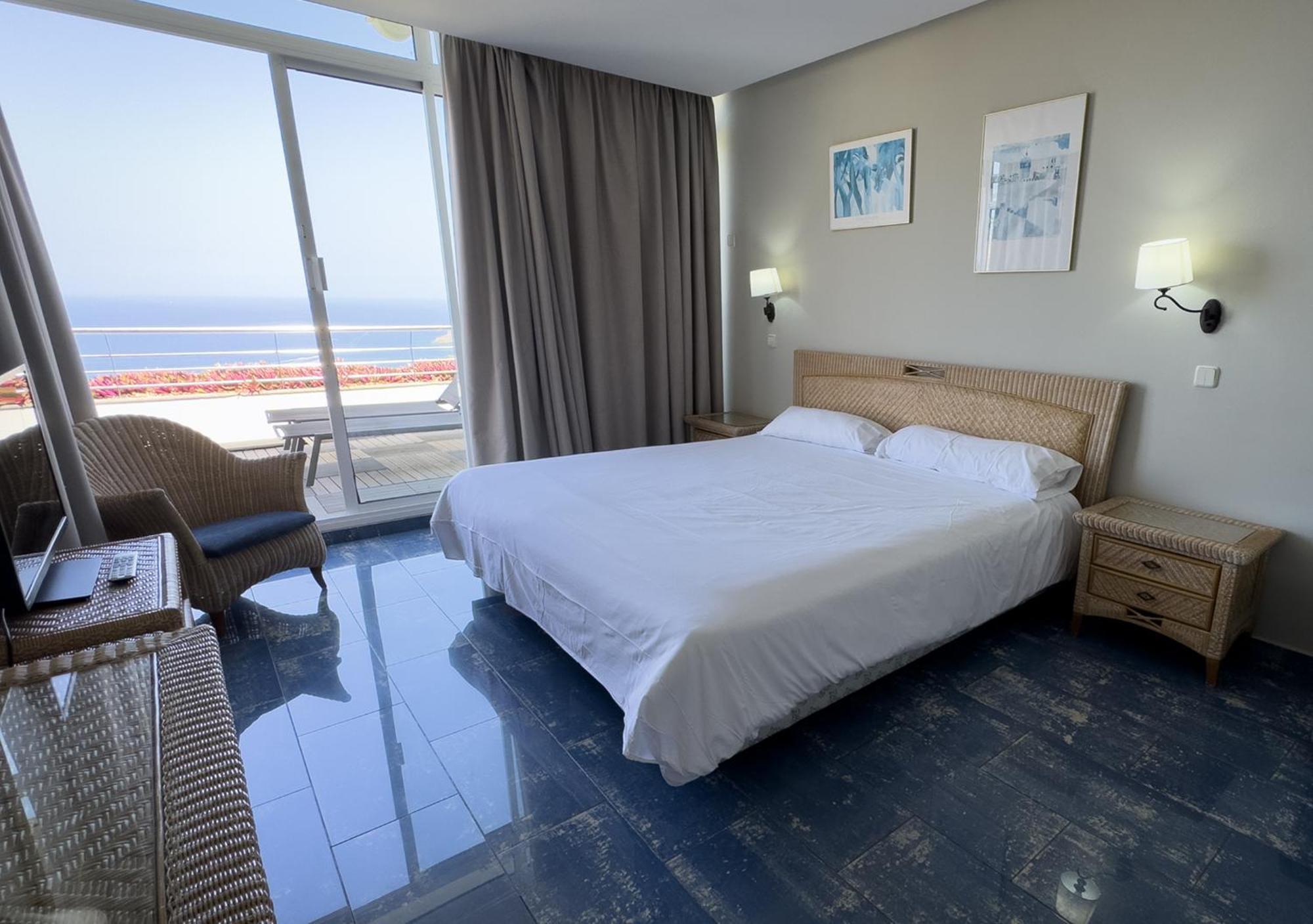 Club Jardin Aparthotel 4*